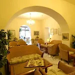 Eden Hotel 3*