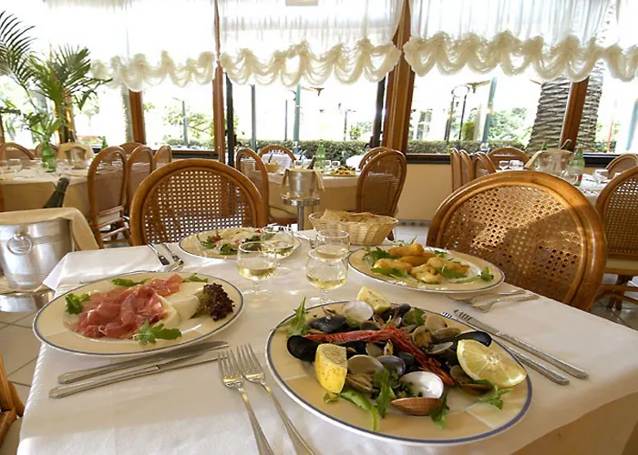 Eden Hotel 3*