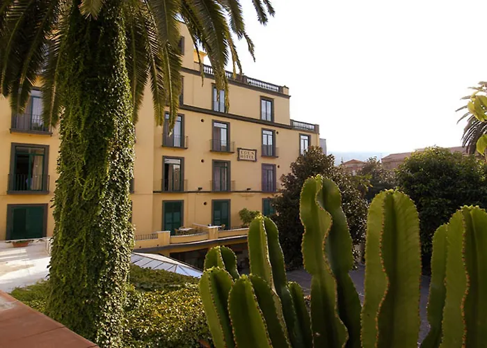 Hotel Eden 3*