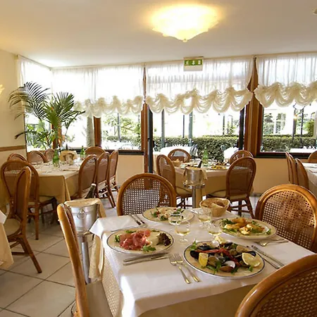 Eden Hotel