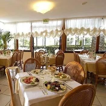 伊登酒店 酒店 3*