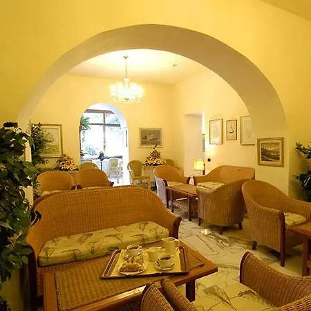 Eden Ξενοδοχείο 3*